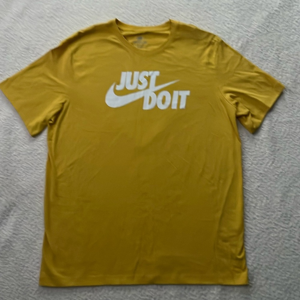 Men's Nike "The Nike Tee" - Golden Yellow, Size XL (New Without Tags)